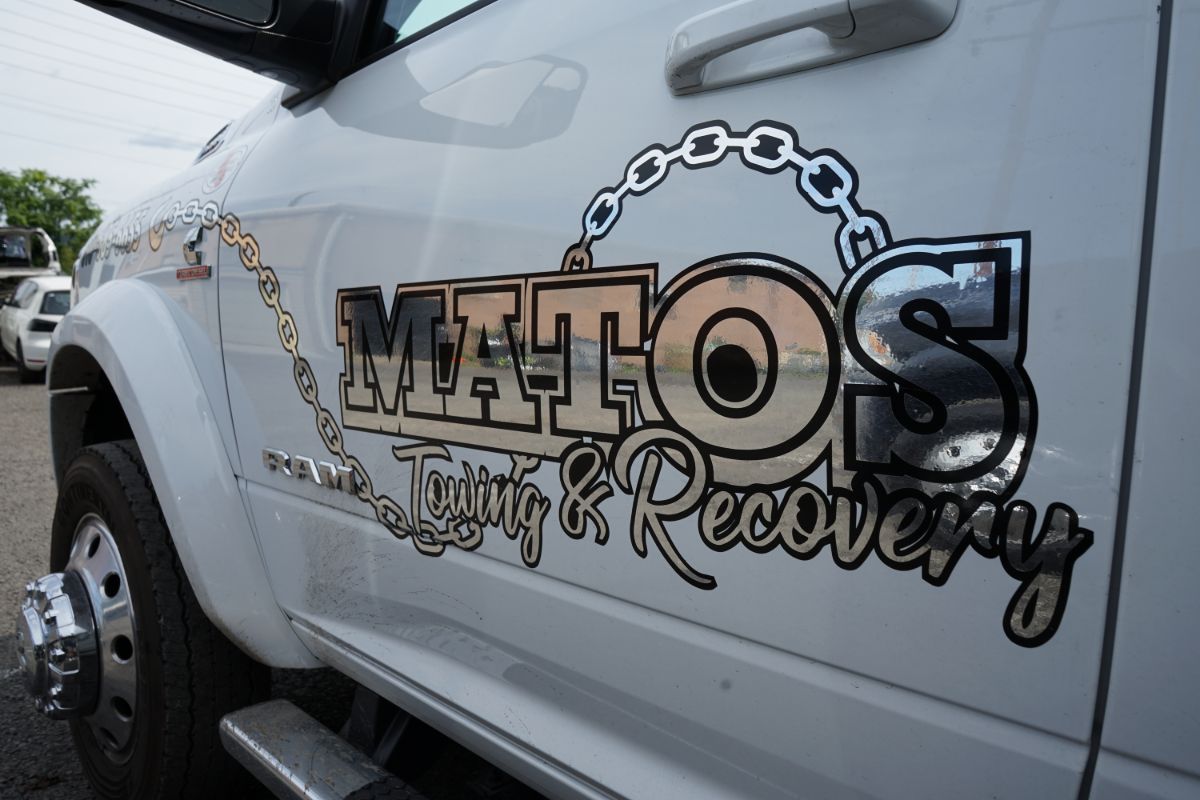 Matos Towing & Recovery Heavy Duty Towing (14)